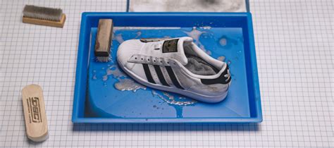 wassen adidas schoenen|Adidas shoes how to clean.